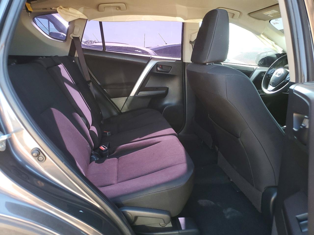 2016 TOYOTA RAV4 LE photo 11