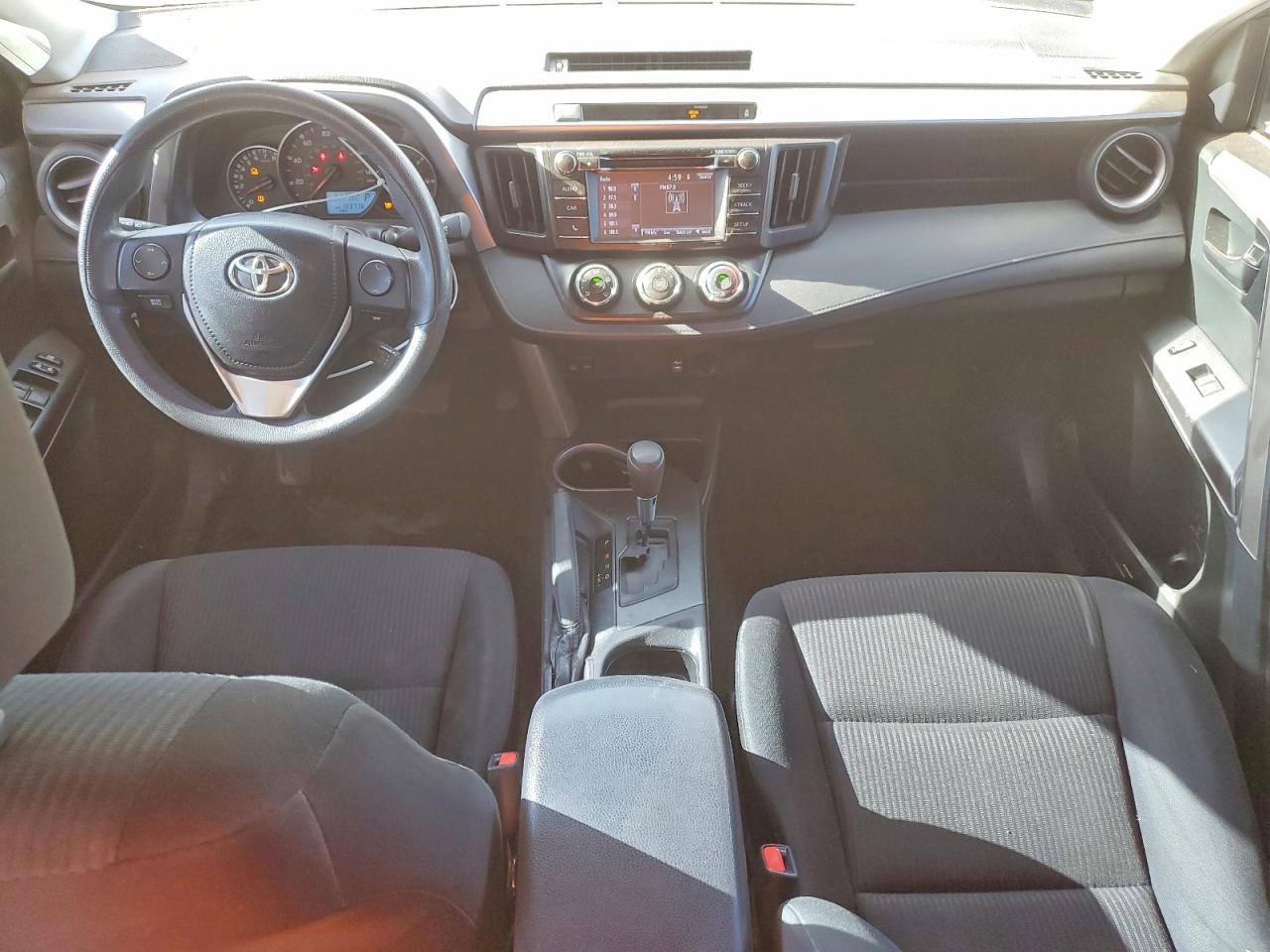 2016 TOYOTA RAV4 LE photo 8