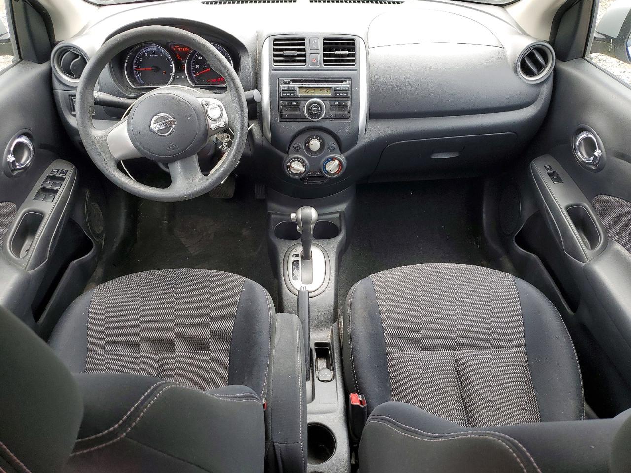 2014 NISSAN VERSA 1.6 SV photo 8