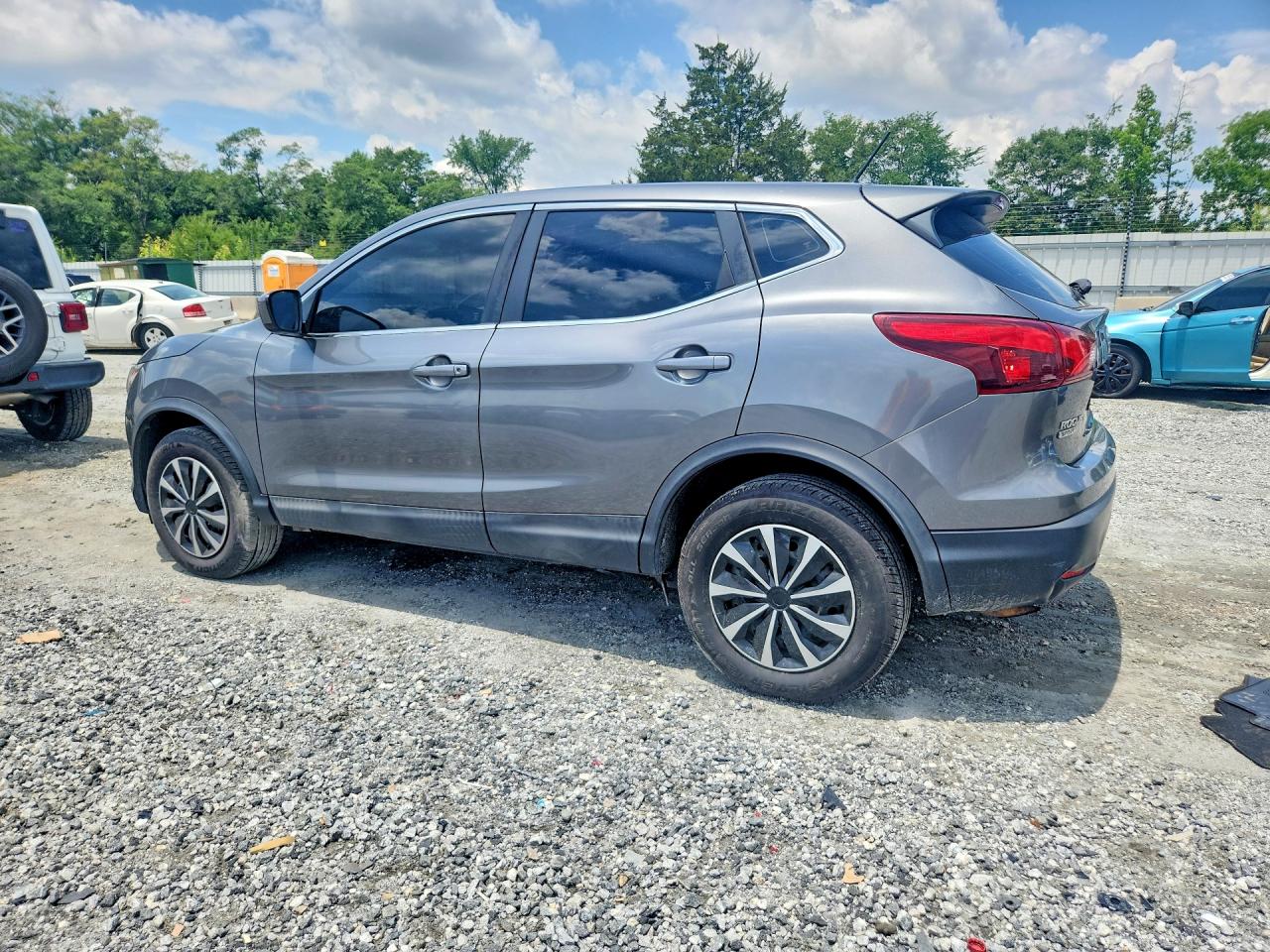 2019 NISSAN ROGUE SPORT S photo 4