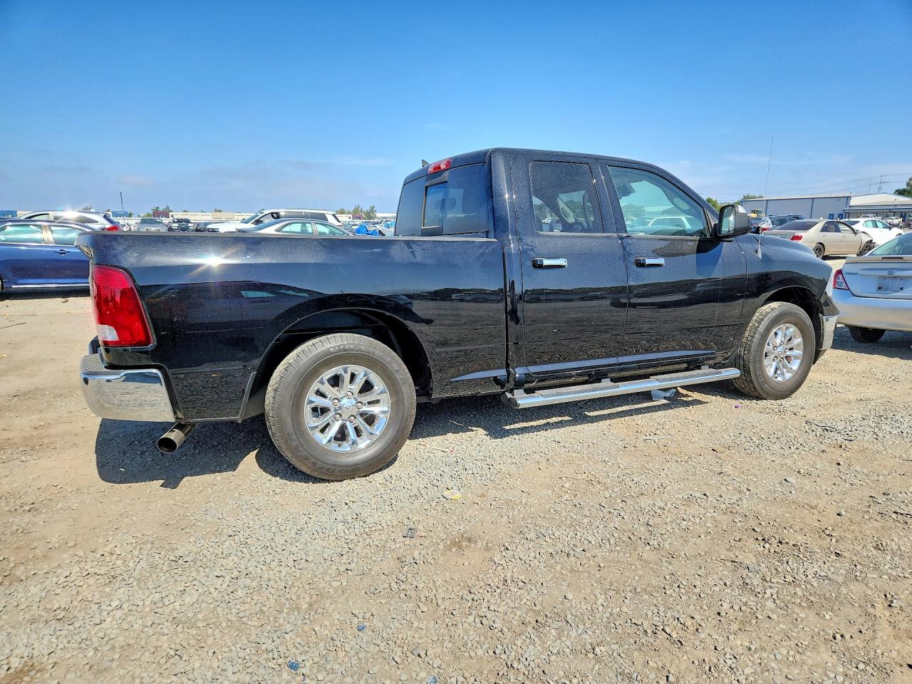 2013 RAM 1500 SLT photo 3