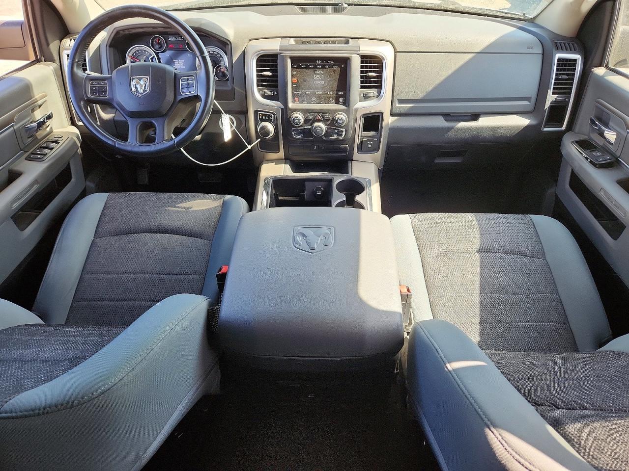 2013 RAM 1500 SLT photo 8