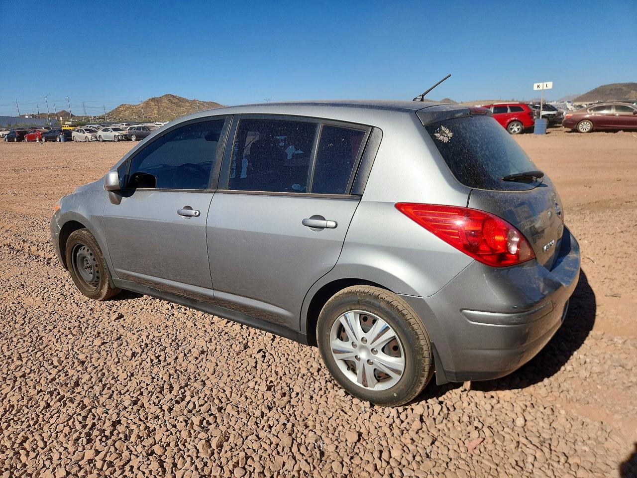 2011 NISSAN VERSA 1.8 S photo 4