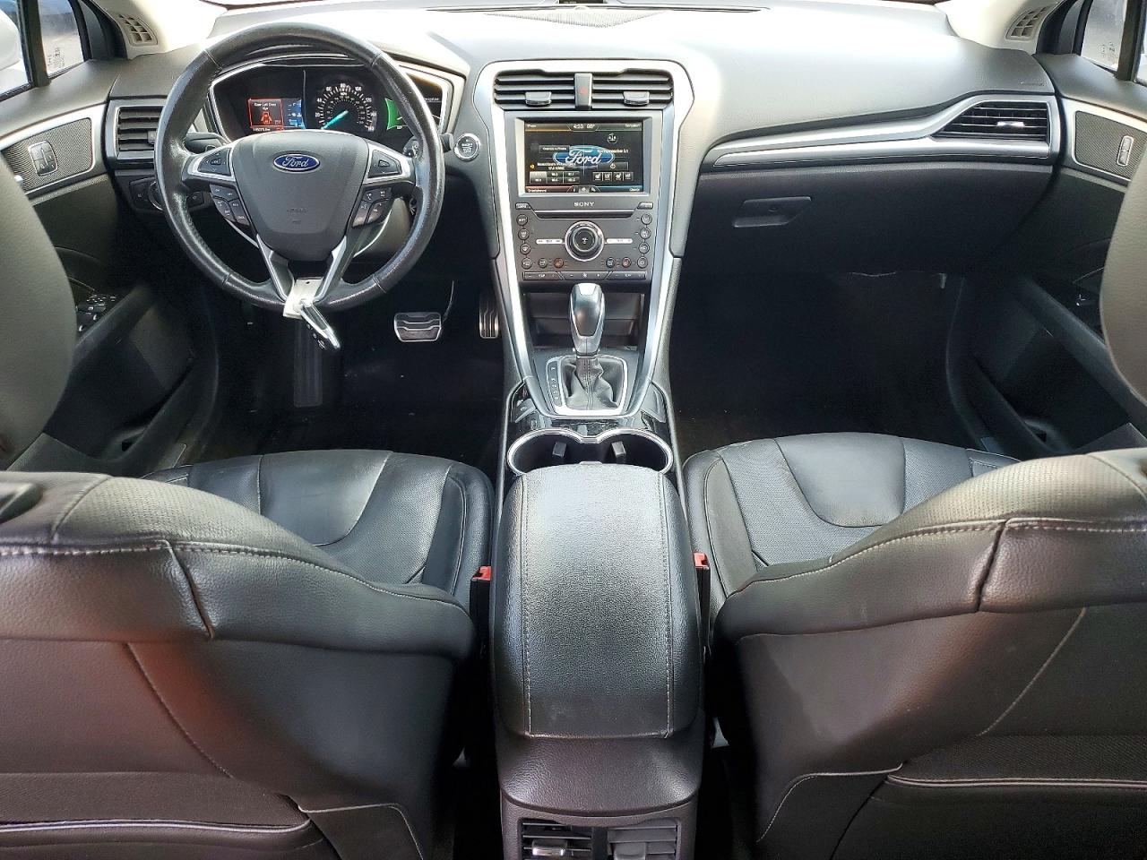 2016 FORD FUSION photo 15