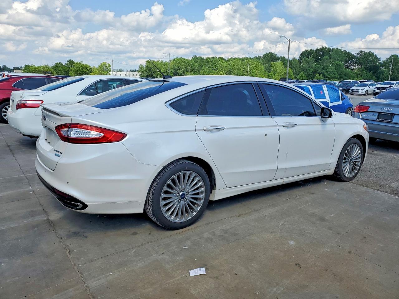 2016 FORD FUSION photo 5