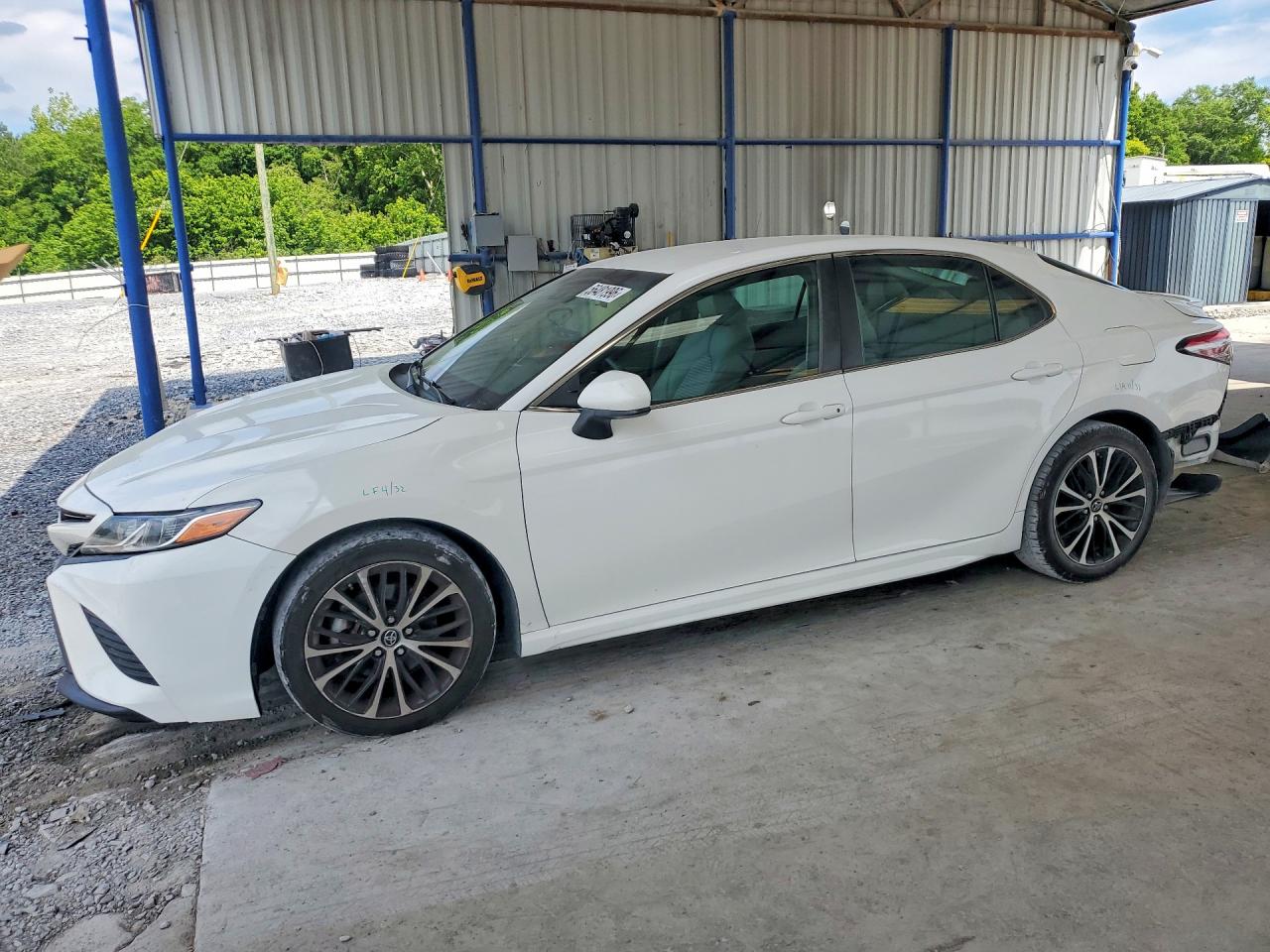2018 TOYOTA CAMRY