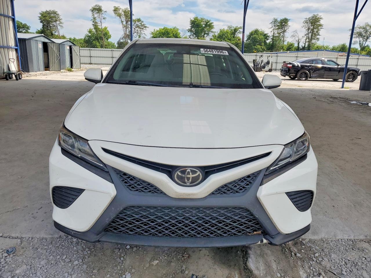 2018 TOYOTA CAMRY SE photo 9