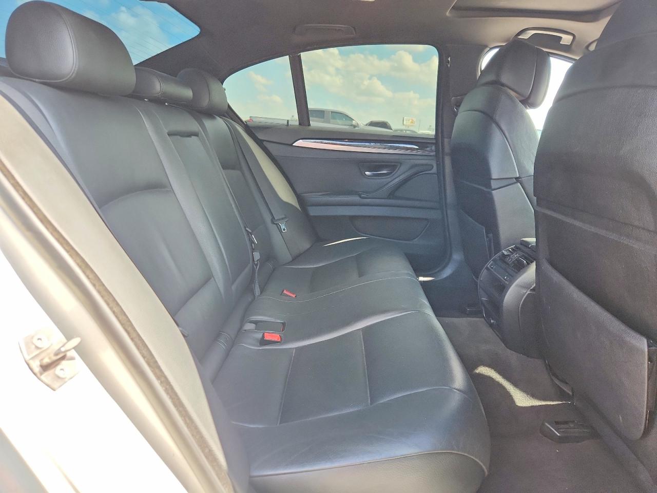 2013 BMW 535 XI photo 28