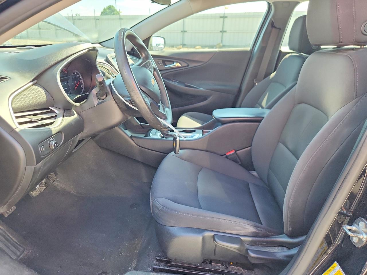 2017 CHEVROLET MALIBU LS photo 13