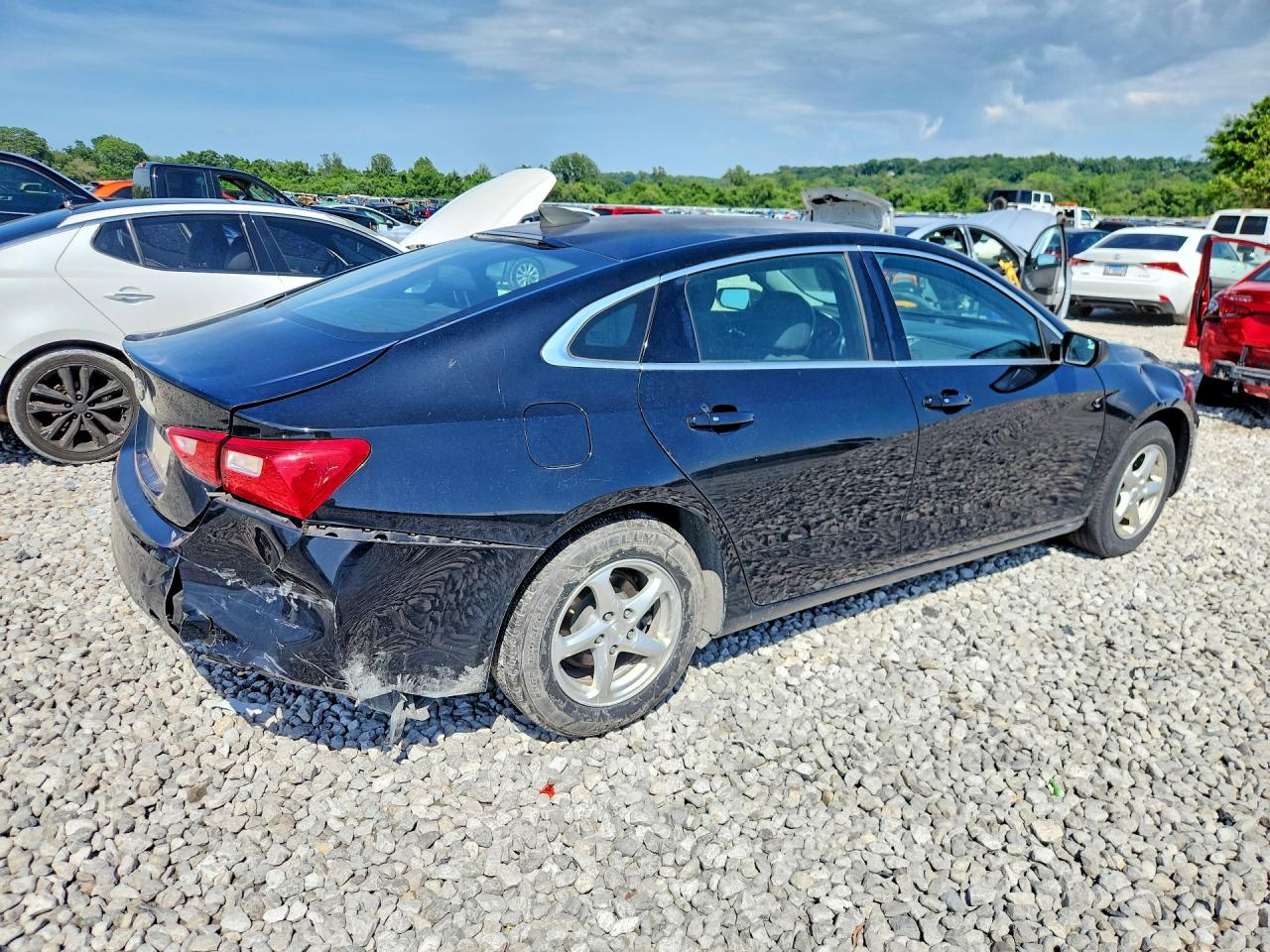 2017 CHEVROLET MALIBU LS photo 5