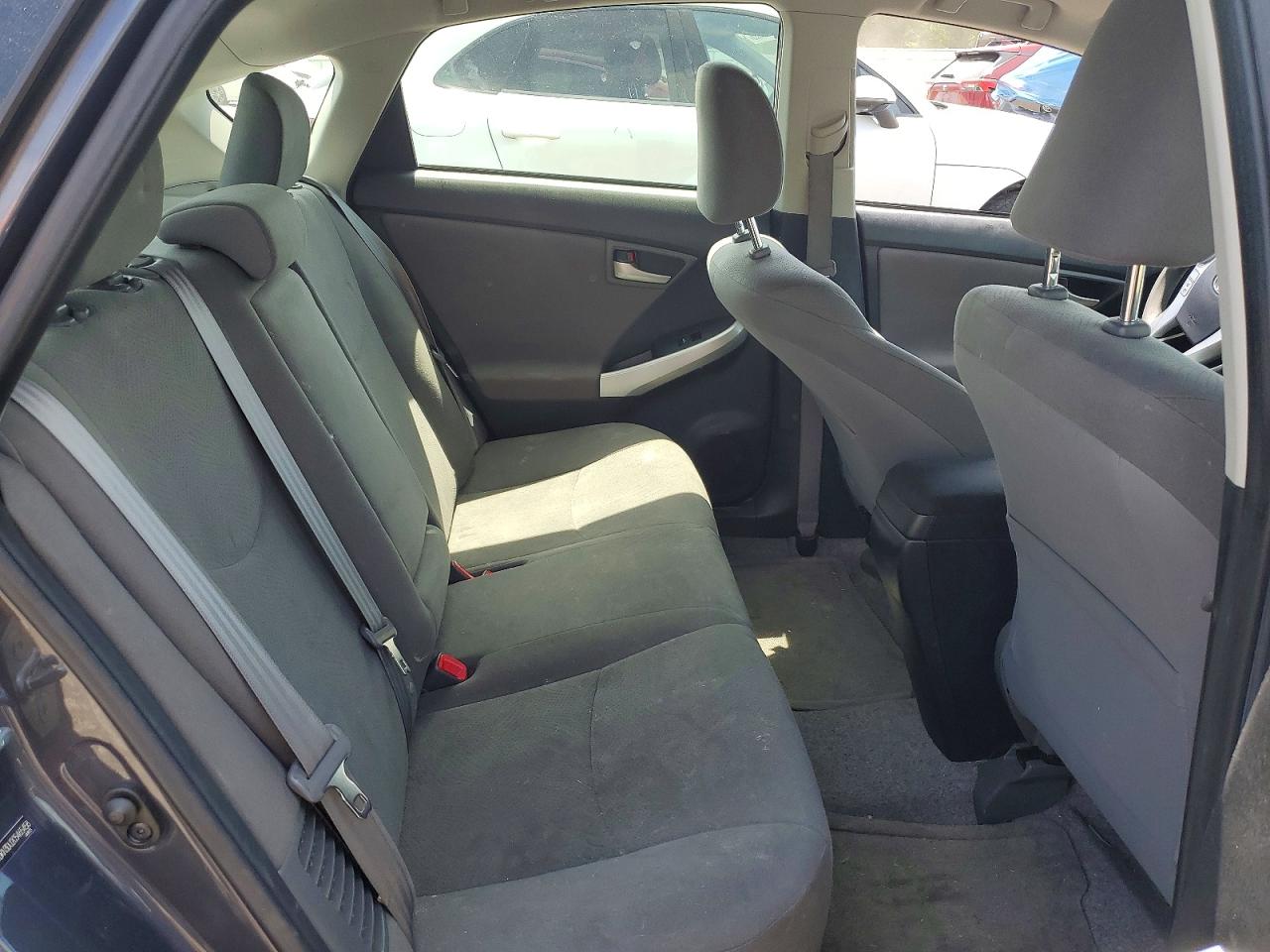 2012 TOYOTA PRIUS TWO photo 19