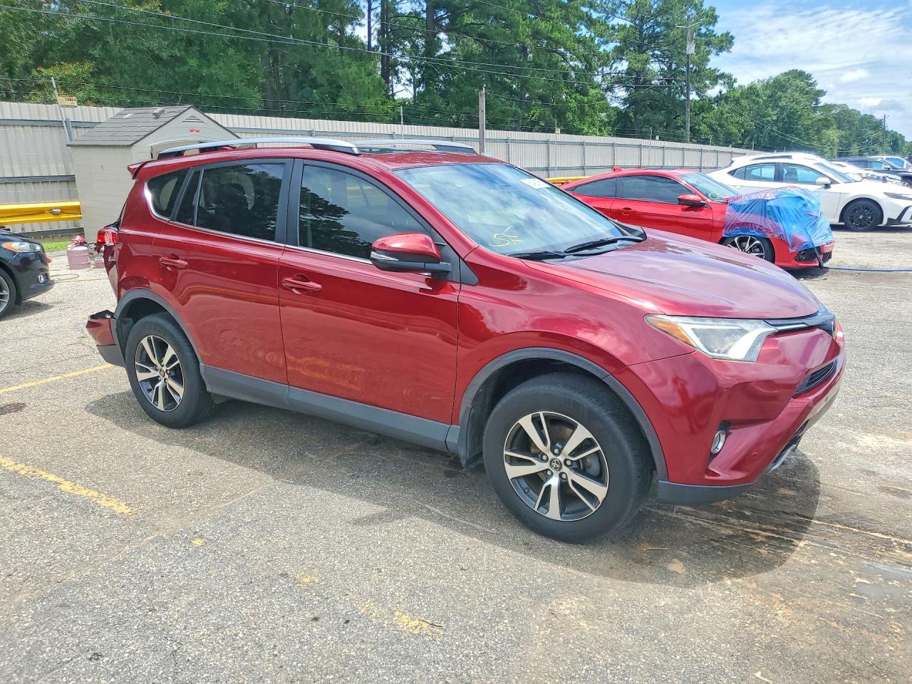 2018 TOYOTA RAV4 XLE photo 7
