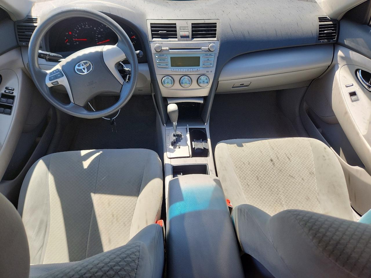 2009 TOYOTA CAMRY LE photo 8