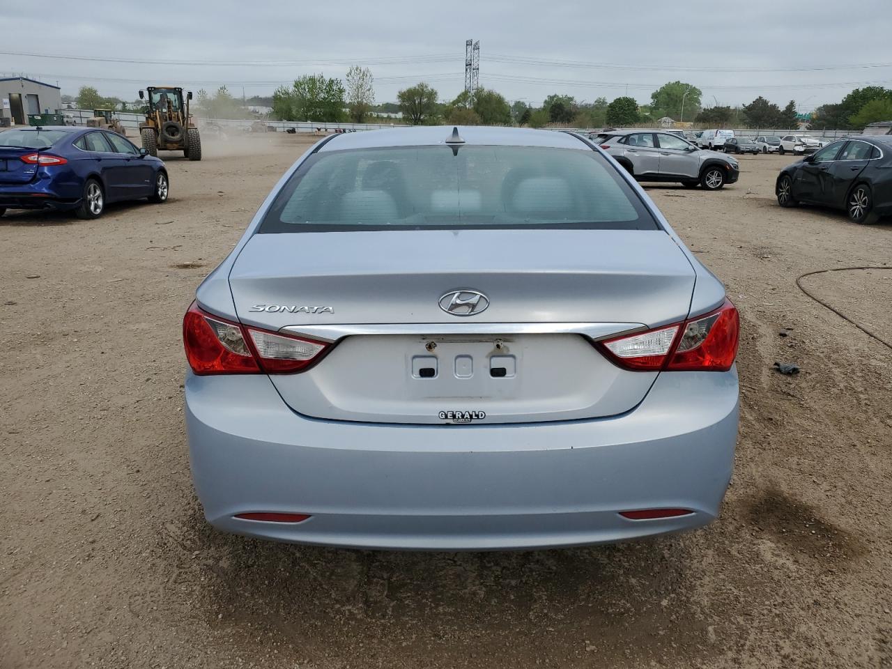 2013 HYUNDAI SONATA GLS photo 11