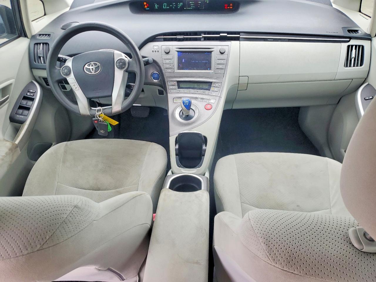 2012 TOYOTA PRIUS TWO photo 15