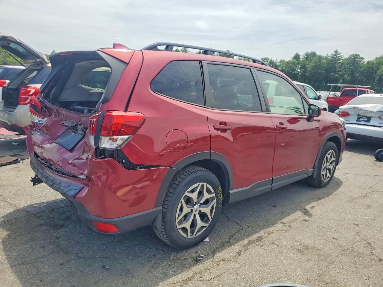 2022 SUBARU FORESTER PREMIUM photo 5