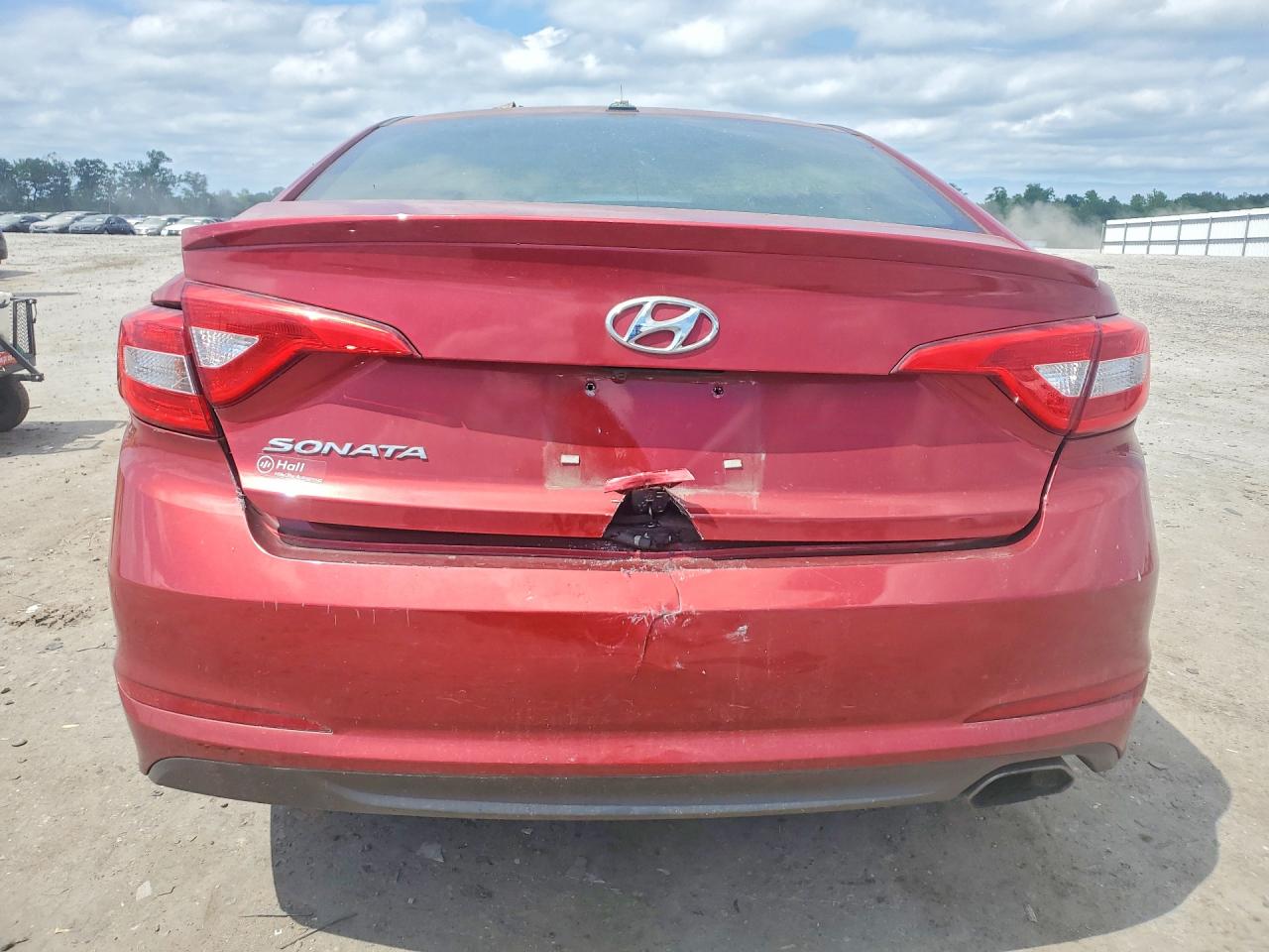 2016 HYUNDAI SONATA SE photo 11