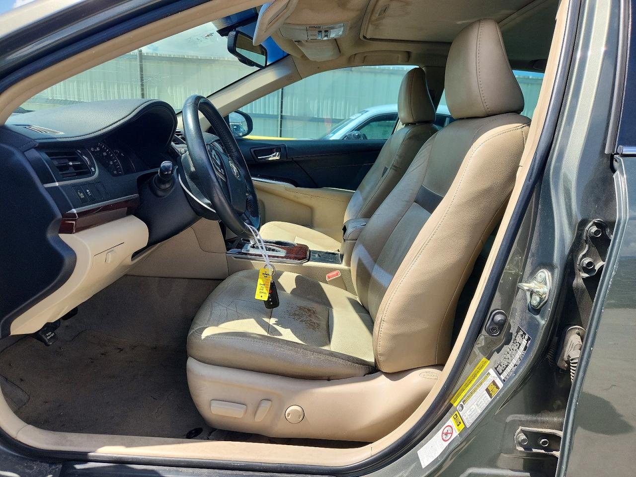 2014 TOYOTA CAMRY XLE V6 photo 19