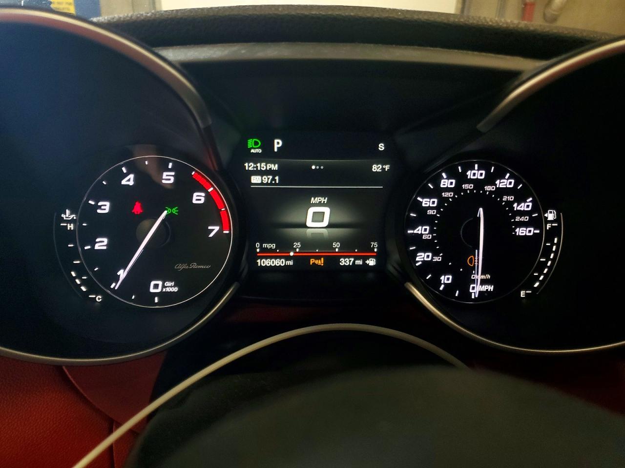 2017 ALFA ROMEO GIULIA Q4 photo 17