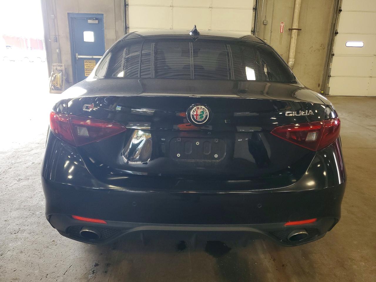 2017 ALFA ROMEO GIULIA Q4 photo 11
