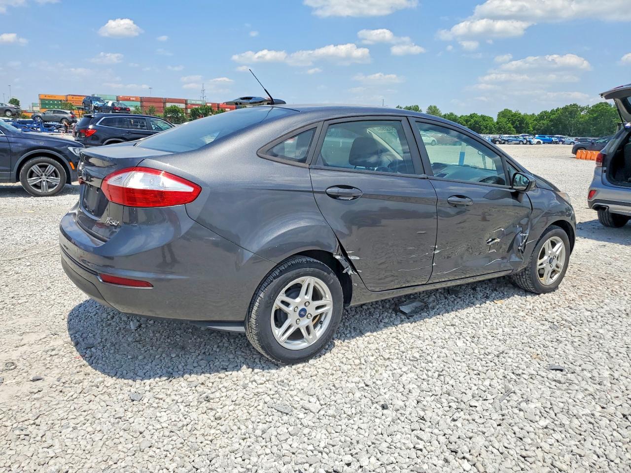2019 FORD FIESTA SE photo 5