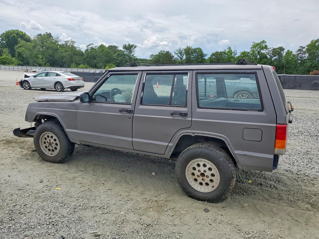 1997 JEEP CHEROKEE SE photo 4