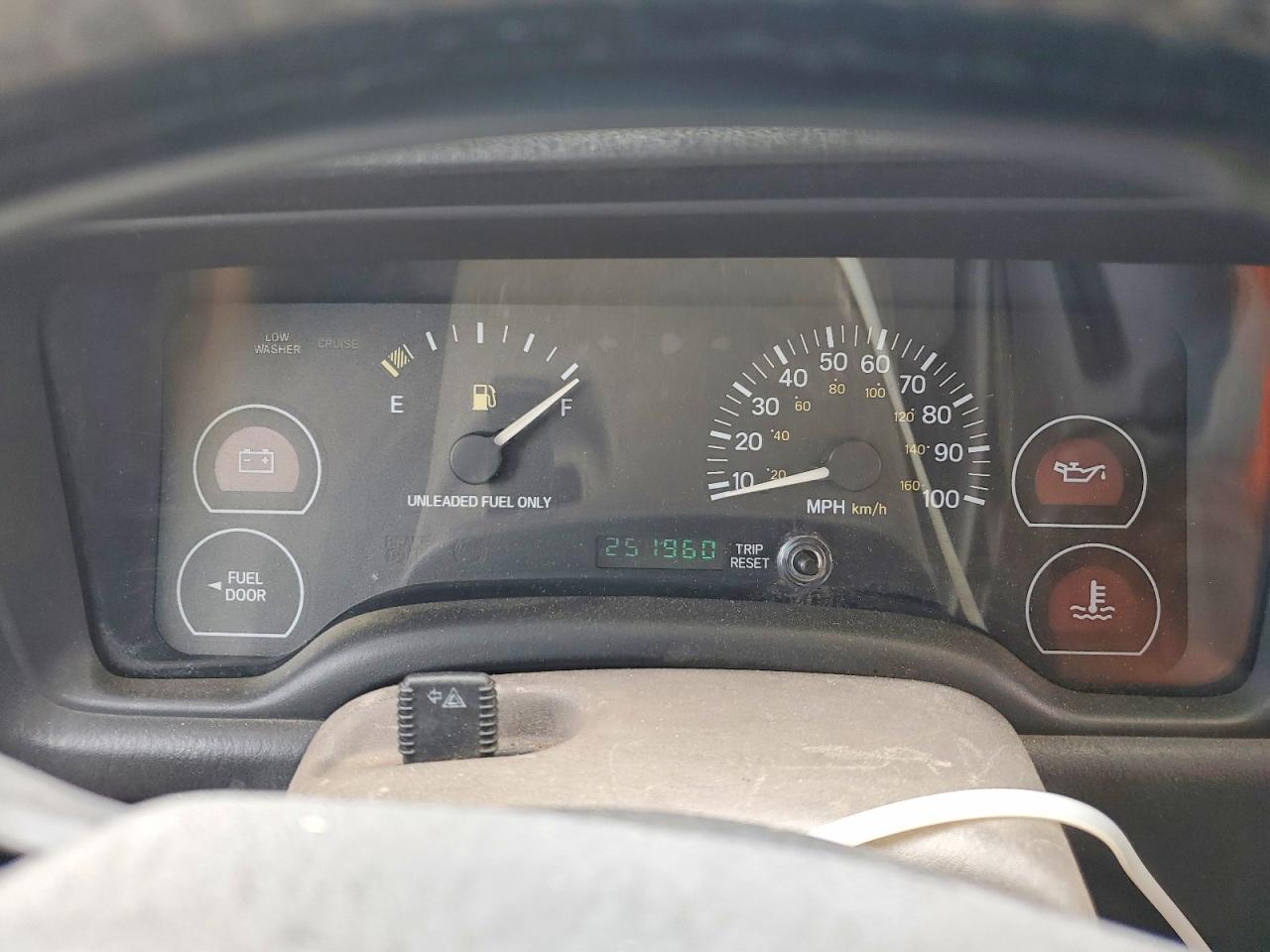 1997 JEEP CHEROKEE SE photo 25
