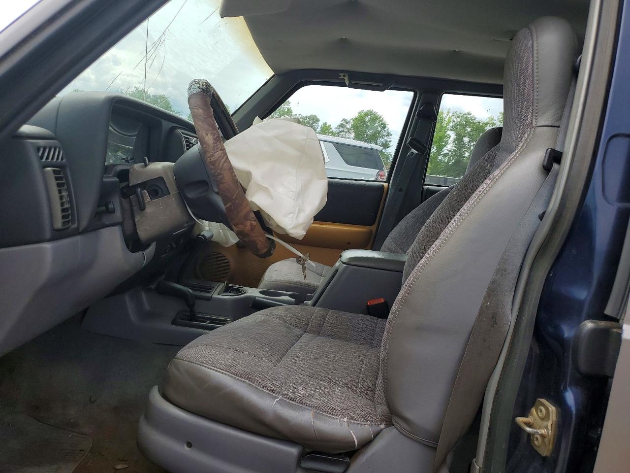 1997 JEEP CHEROKEE SE photo 19