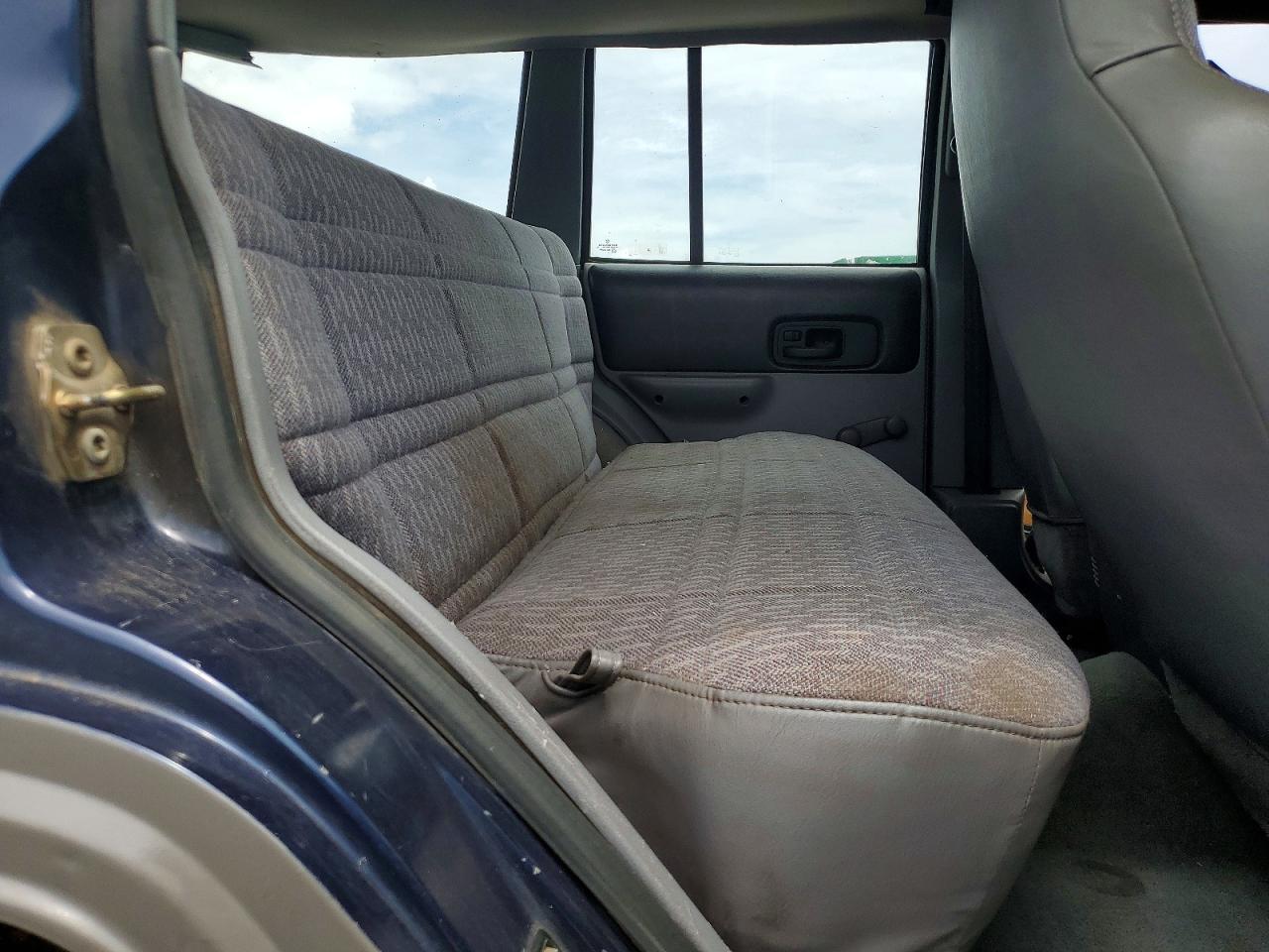 1997 JEEP CHEROKEE SE photo 31