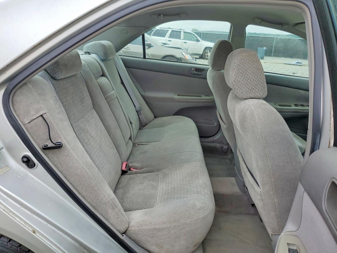 2002 TOYOTA CAMRY LE photo 28