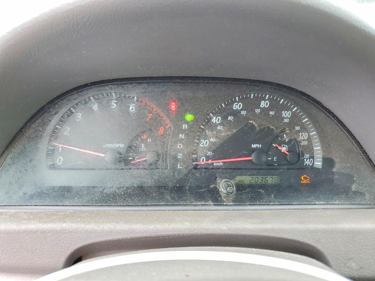 2002 TOYOTA CAMRY LE photo 25