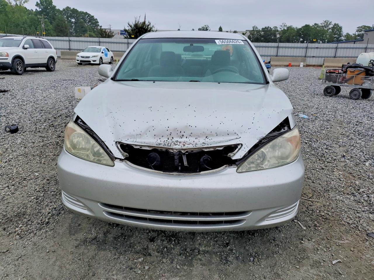 2002 TOYOTA CAMRY LE photo 13