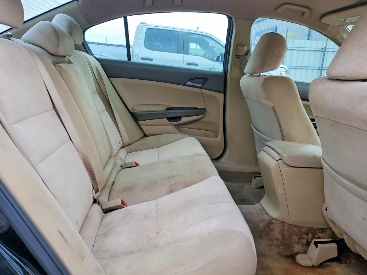 2010 HONDA ACCORD LX photo 28