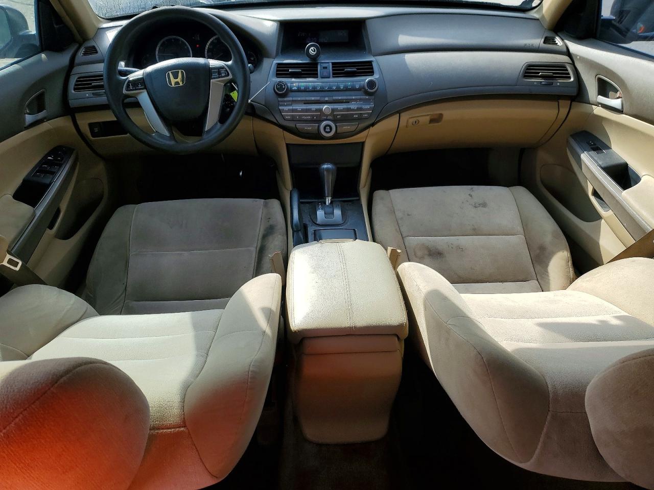 2010 HONDA ACCORD LX photo 22