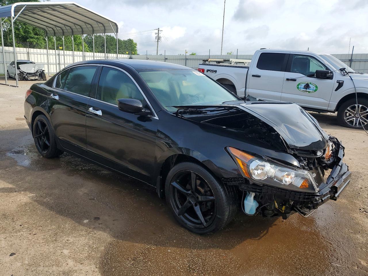 2010 HONDA ACCORD LX photo 10
