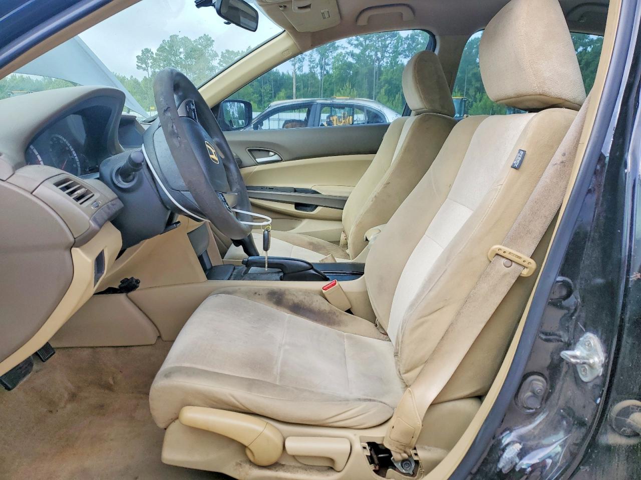 2010 HONDA ACCORD LX photo 19