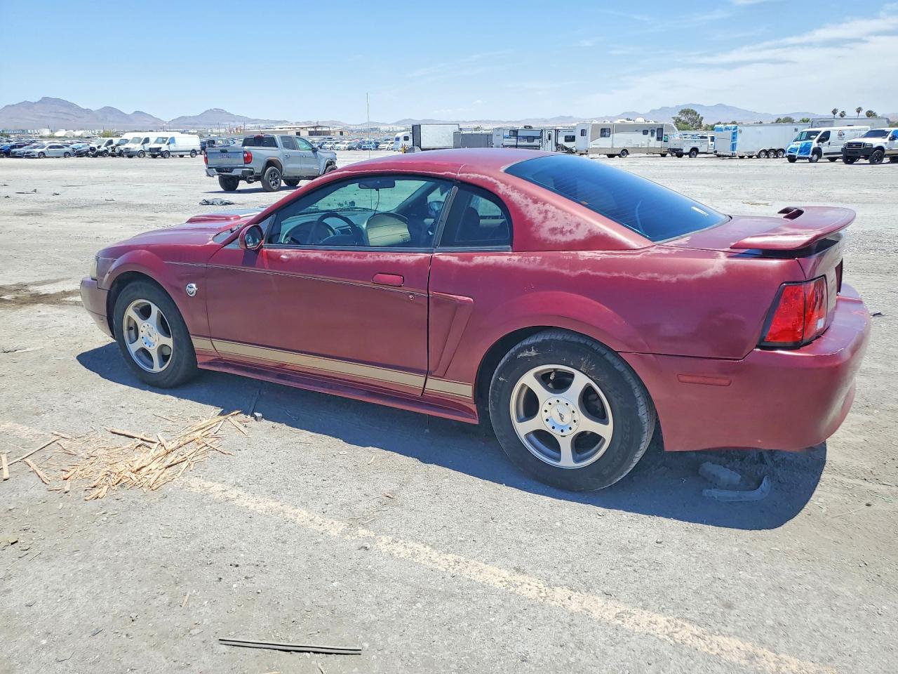 2004 FORD MUSTANG photo 3