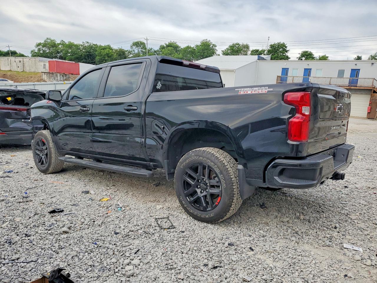 2023 CHEVROLET SILVERADO K1500 LT TRAIL BOSS photo 4