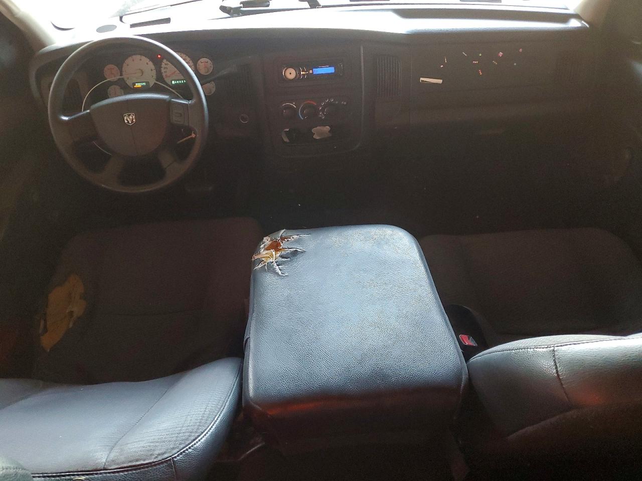 2004 DODGE RAM 1500 ST photo 22