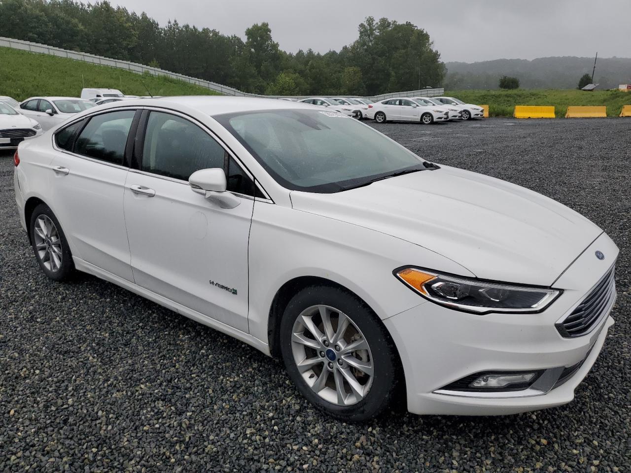 2017 FORD FUSION SE HYBRID photo 4