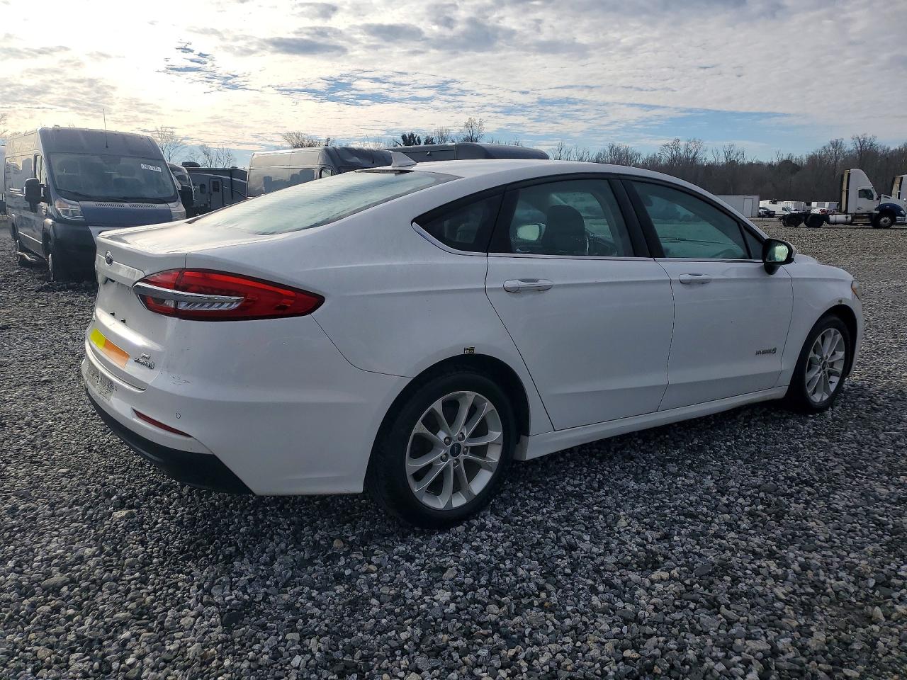 2019 FORD FUSION SE photo 7