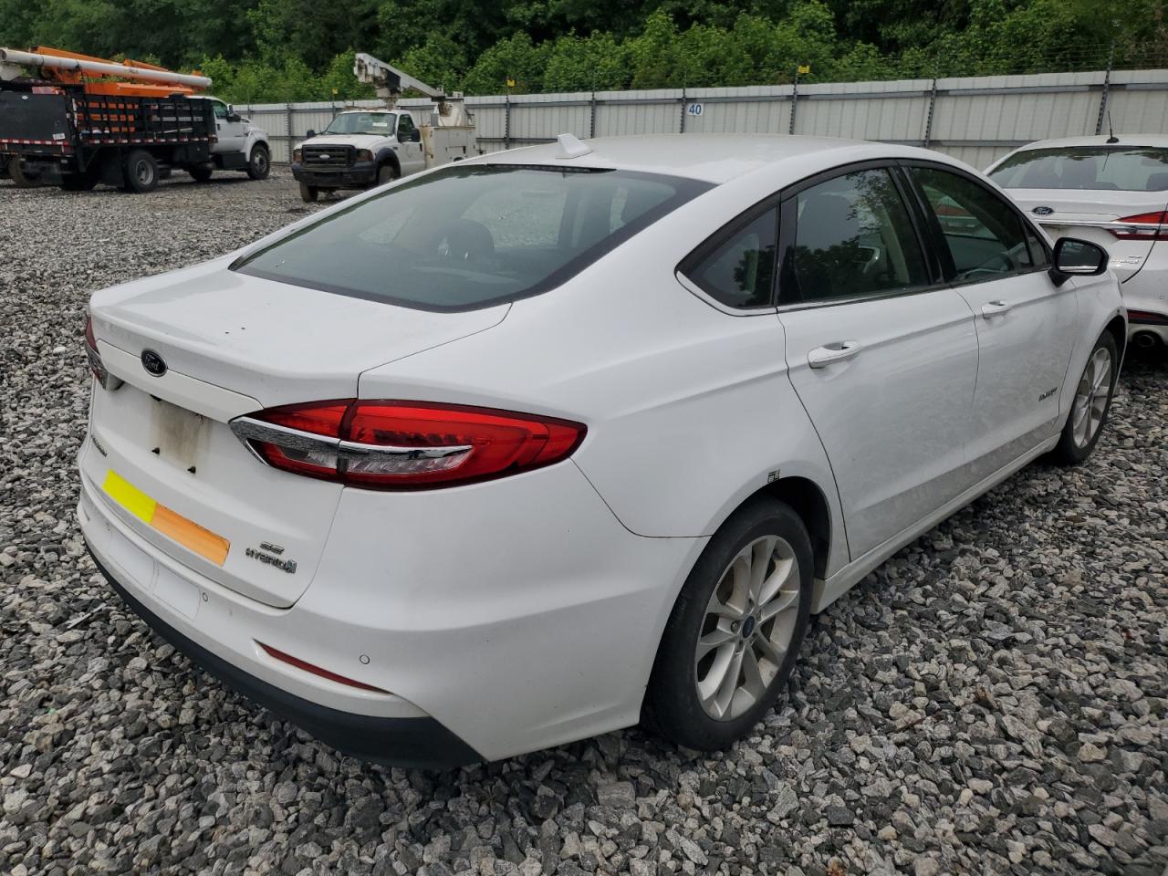 2019 FORD FUSION SE photo 3