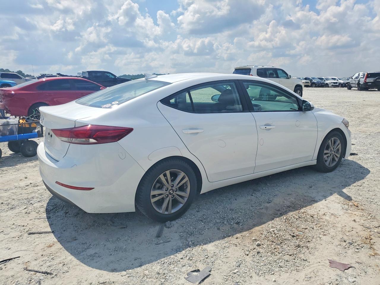 2018 HYUNDAI ELANTRA VALUE EDITION photo 5