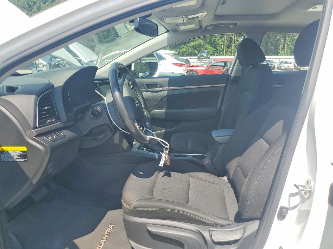2018 HYUNDAI ELANTRA VALUE EDITION photo 13
