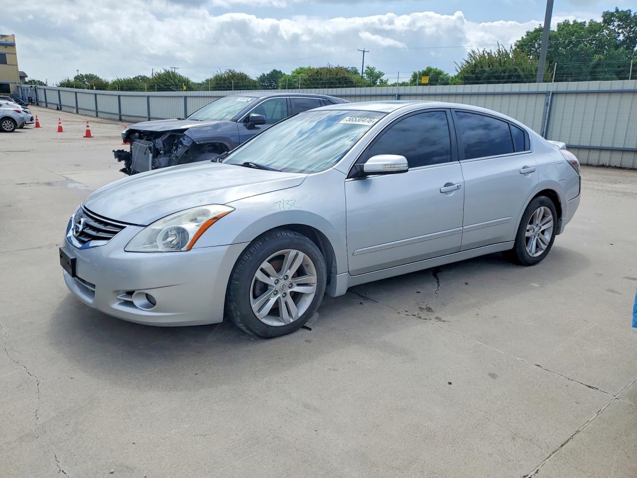 2012 NISSAN ALTIMA