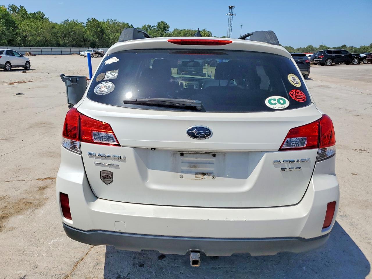 2012 SUBARU OUTBACK 3.6R LIMITED photo 16