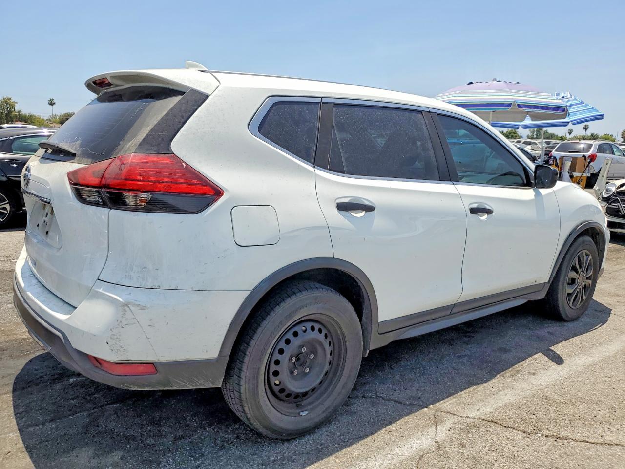 2017 NISSAN ROGUE S photo 3