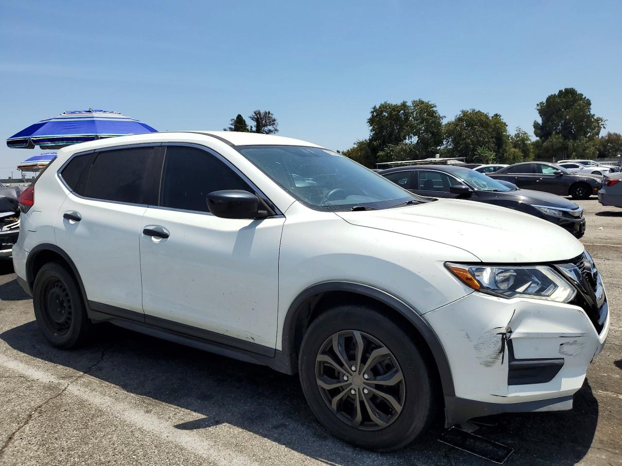 2017 NISSAN ROGUE S photo 4