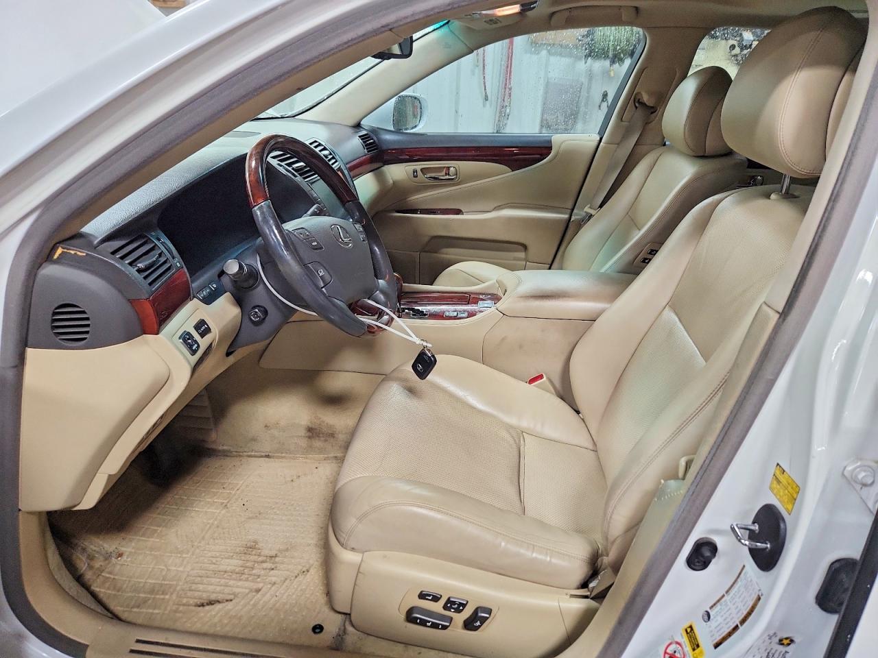2007 LEXUS LS 460 photo 13