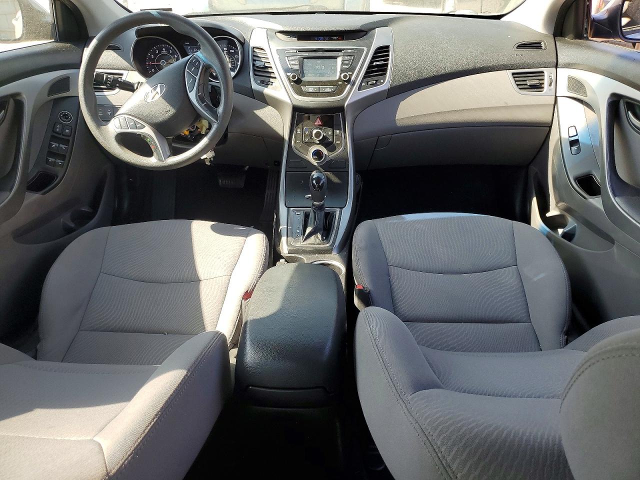 2016 HYUNDAI ELANTRA SE photo 15